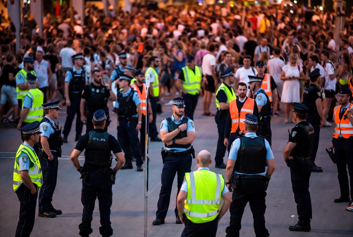 Coordination équipes sécurité événement public, talkie walkie location pour gestion des foules