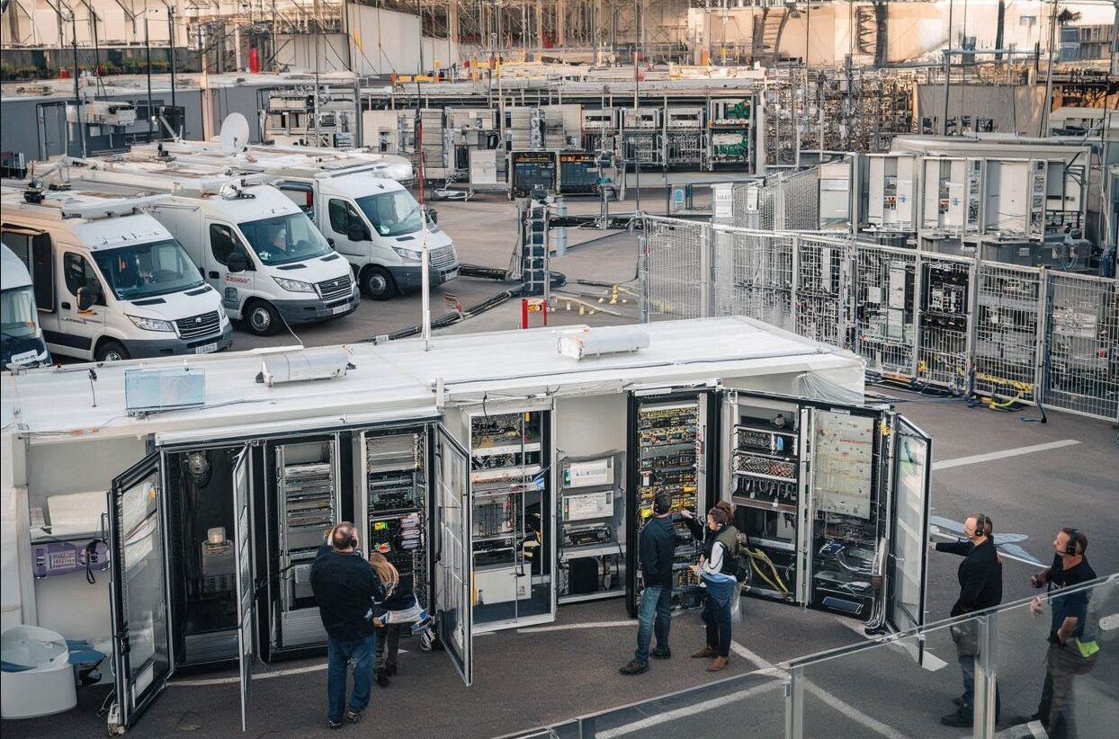 Infrastructure connectivité complète événement, solutions radio WiFi LTE LAN temporaires intégrées