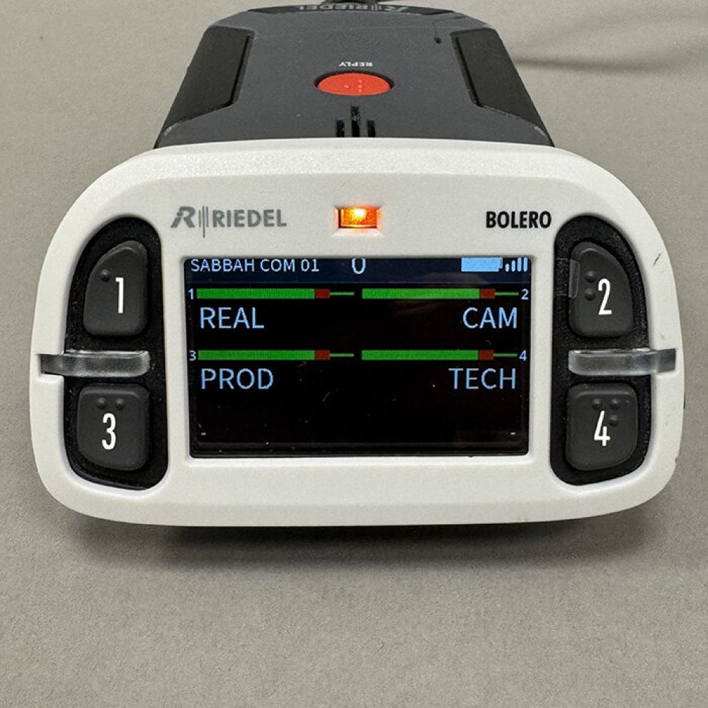 Beltpack intercom wireless Riedel Bolero, communication Full-Duplex location production cinéma coordination équipes