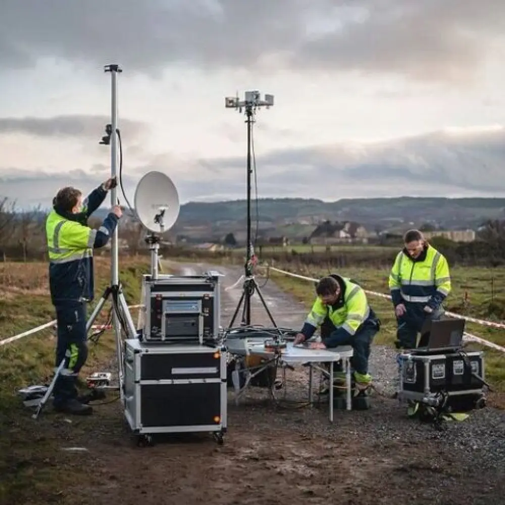 Sites isolés et distants, internet satellite et 4G 5G pour bases temporaires sans infrastructure réseau