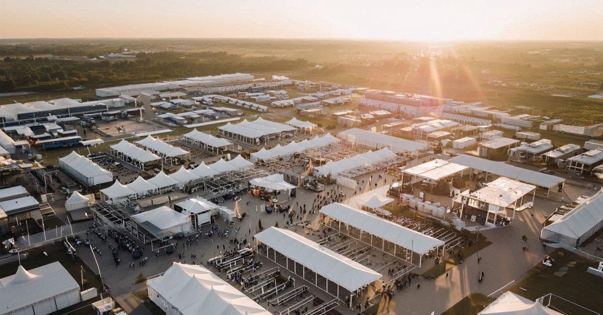 Choix entre radio VHF et UHF selon le terrain — événement en plein air, Sabbah Communication